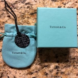 Tiffany New York necklace